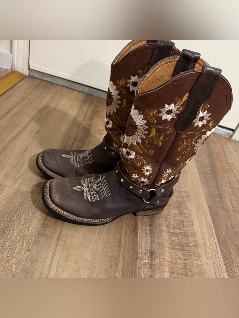 Macanta Rodeo embroidered western cowgirl boots in a brown leather size 6.5 US - Picture 9 of 12